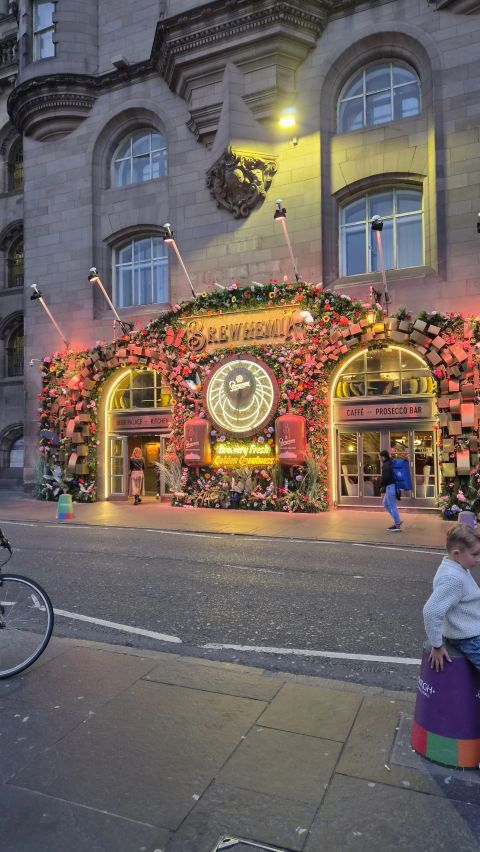 Edinburgh and Scotland: A Premier Tourist Destination and Economic Powerhouse